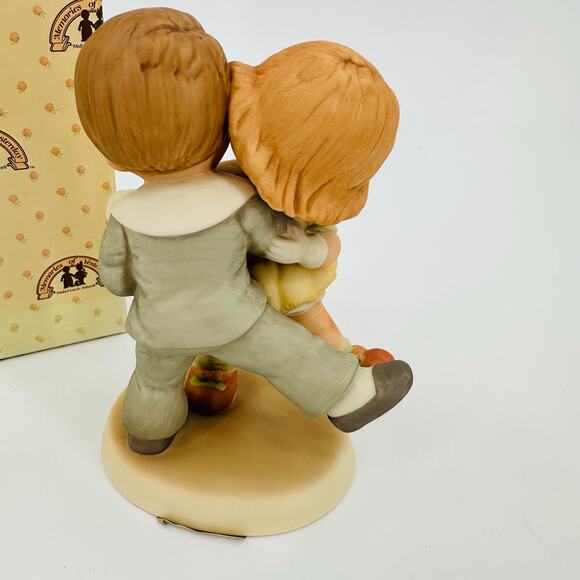 Memories of Yesterday Figurine Enesco Couple Dancing We's Happy! 1987 NIB - Picture 4 of 6